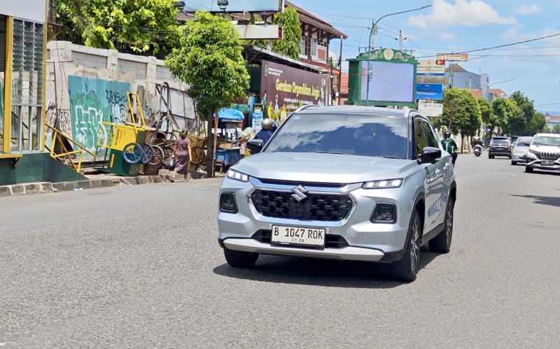 Rasanya Mudik Pakai Suzuki Grand Vitara Hybrid: Nyaman dan Irit!